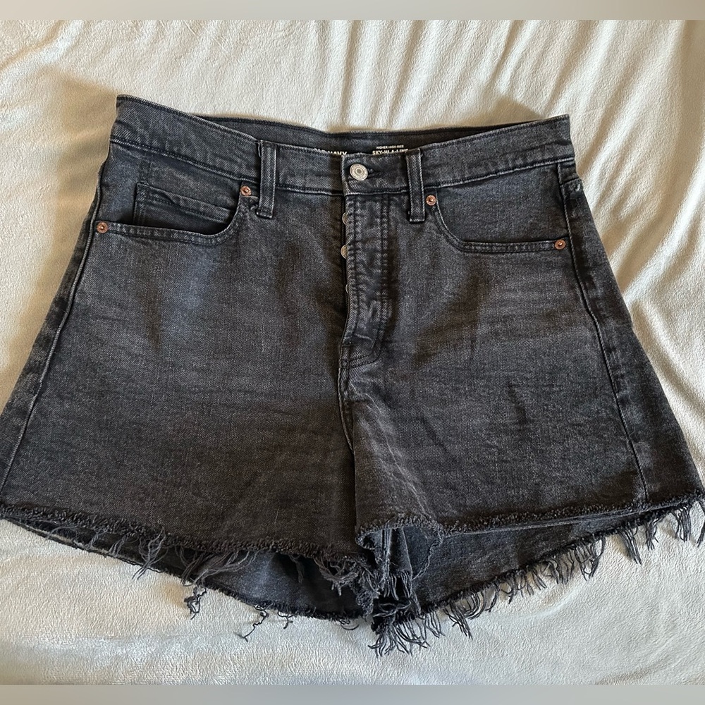 Old navy size 12 shorts, high rise
